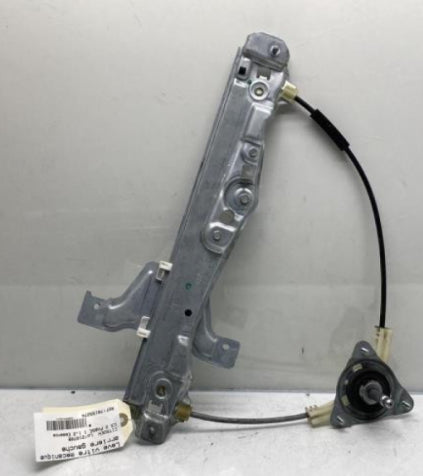 Réemploi Lève-vitre arrière gauche 
Citroën C3 3